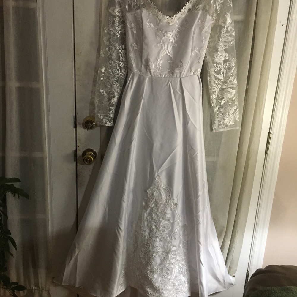 Wedding dress